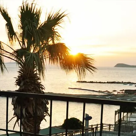 Ado Hotel Turgutreis