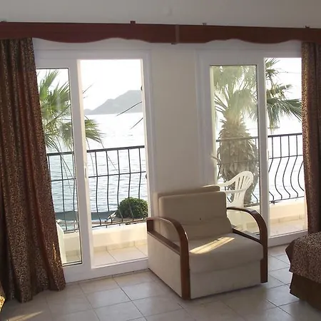 Hotel Ado