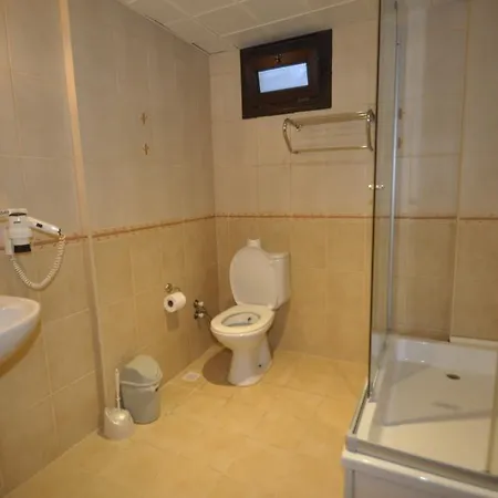 Hotel Ado