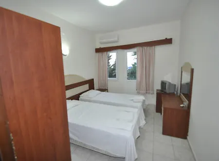 Hotel Ado 3*