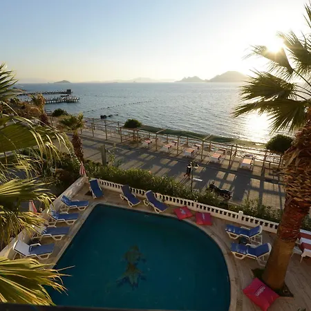 Отель Ado Тургутрейс